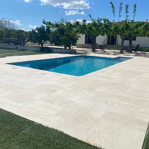 https://mas-les-oliveres.catalonia-hotels.com